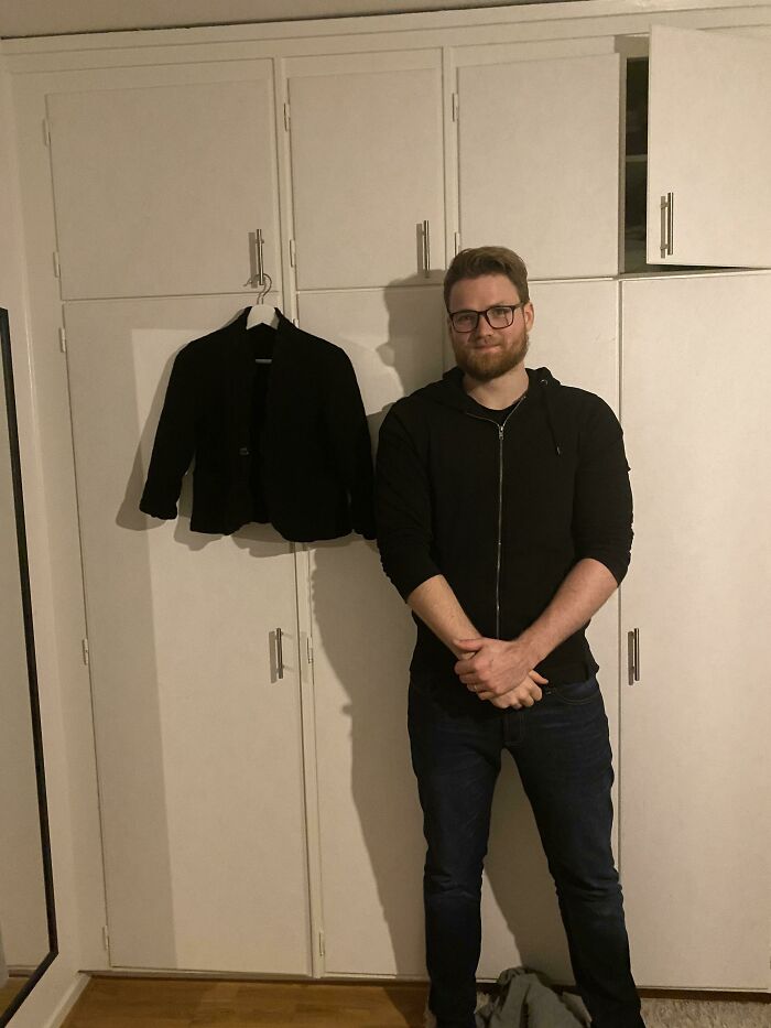 He encogido accidentalmente la chaqueta de mi marido. Esposo para la escala
