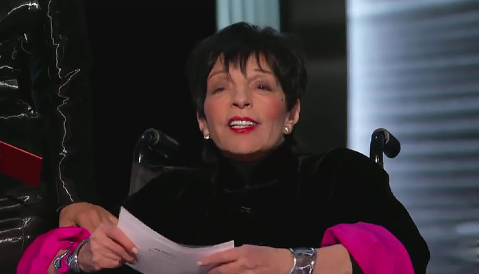 La dramática ceremonia de los Oscars terminó con un momento conmovedor y reconfortante de Lady Gaga ayudando amablemente a Liza Minnelli