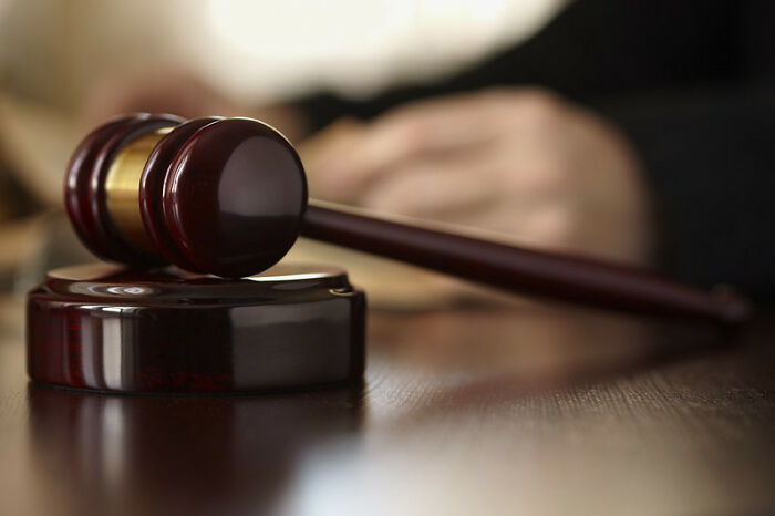Estos abogados comparten 15 fallos que han presenciado en los tribunales