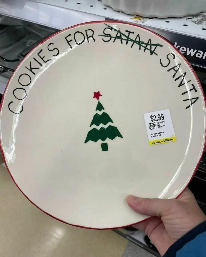 ¡¡¡A veces los mejores artículos navideños se encuentran en las tiendas de segunda mano!!!❄️