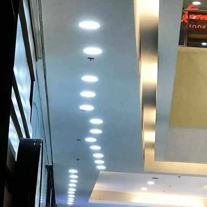 35 Construction Solutions That Don't Solve Problems, Only Create Them, As Shared By This Instagram Account (New Pics)