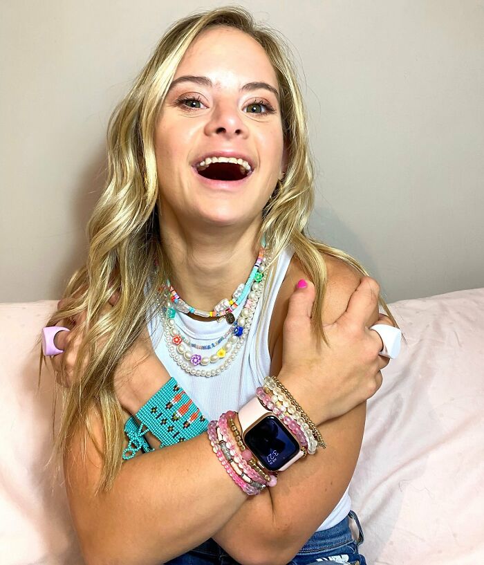 Esta modelo de 24 años cumple su sueño de convertirse en la primera modelo de Victoria's Secret con síndrome de Down