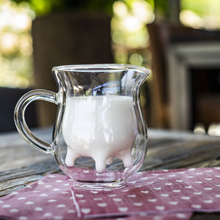 Esta jarrita de leche