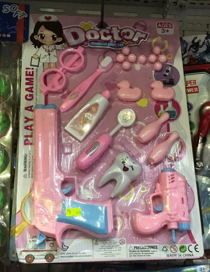 ¿Pierna rota? No te preocupes, el doctor tiene una pistola