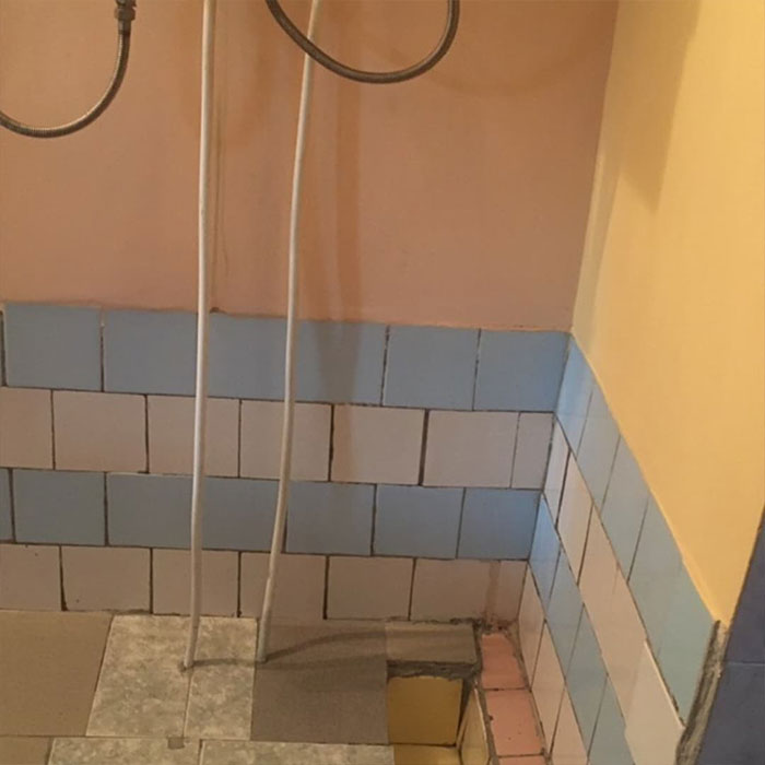 35 Construction Solutions That Don't Solve Problems, Only Create Them, As Shared By This Instagram Account (New Pics)
