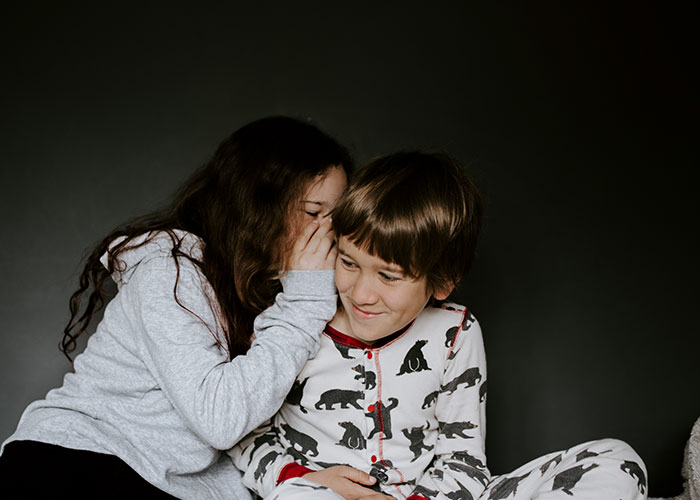 20 Cosas muy acertadas que quienes "no tienen hermanos nunca entenderán"