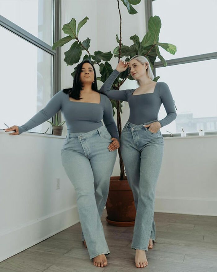 "Style Not Size": Two Friends Show How The Same Outfit Looks On Their Different Body Sizes (30 New Pics)