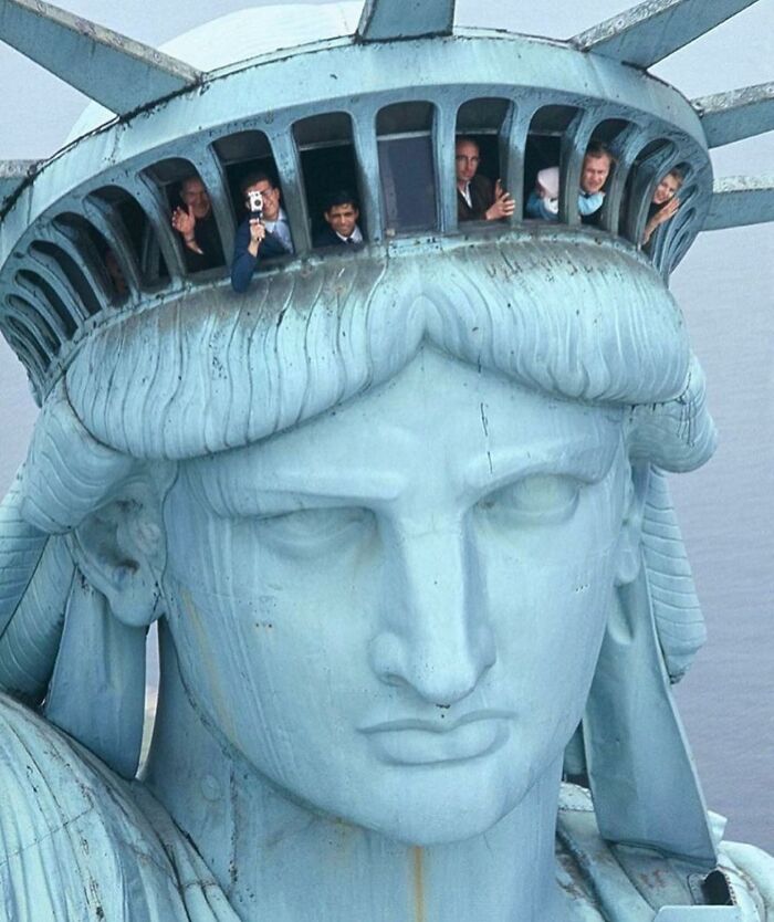 This Instagram Account Features Amusing Street Photographs And Has More Than 500 Thousand Followers (30 New Pics)