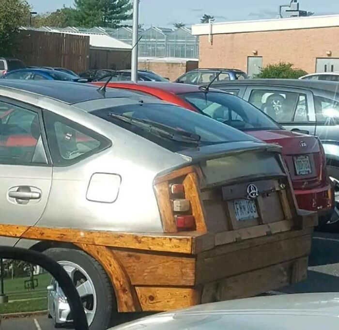 40 Times Car Owners And Designers Took Things Way Too Far And Got Shared On This Facebook Group
