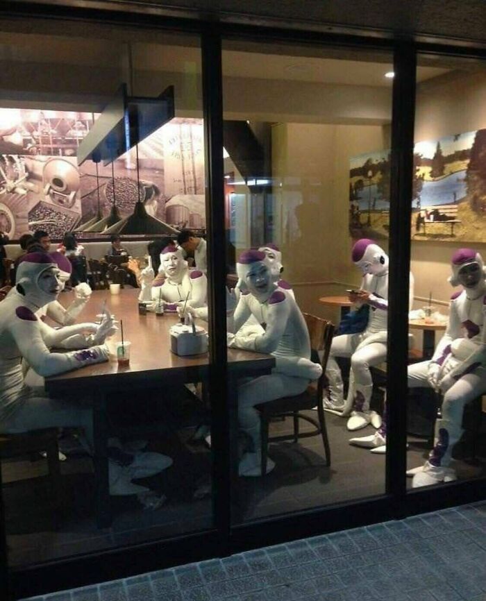 “Japanese Stuff Without Context”: 40 Funny And Weird Pics That Showcase How Unique Japan Really Is