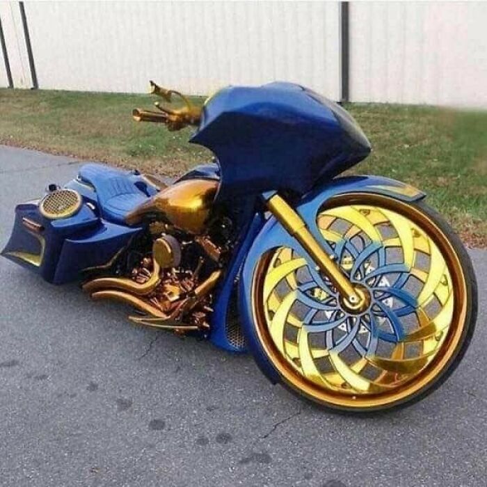 40 Times Car Owners And Designers Took Things Way Too Far And Got Shared On This Facebook Group