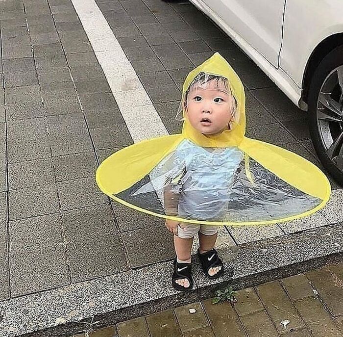 This Instagram Account Features Amusing Street Photographs And Has More Than 500 Thousand Followers (30 New Pics)
