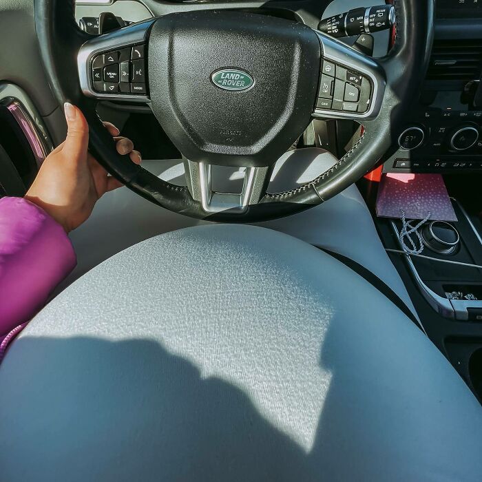 Es oficial. Apenas entramos cómodamente en el asiento del conductor