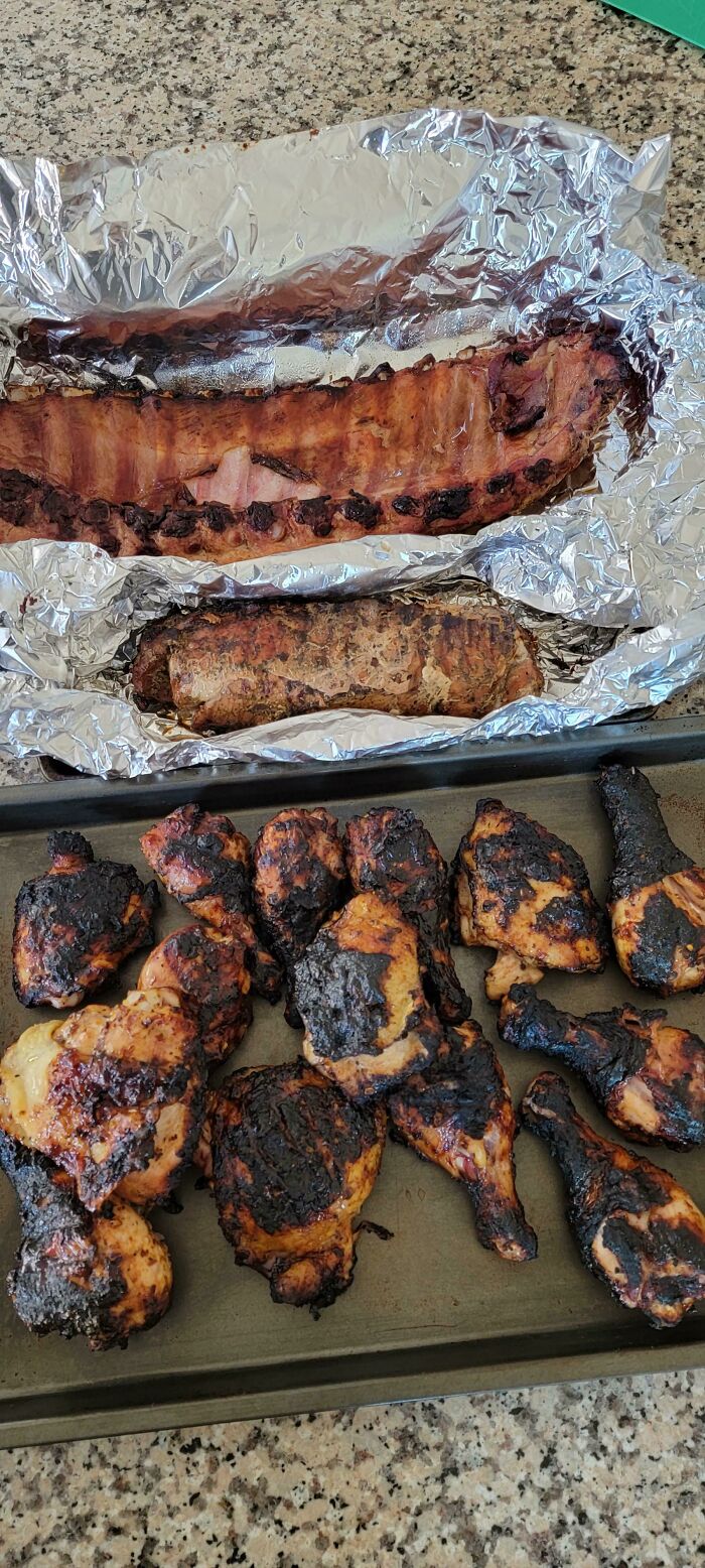 Me mudo al otro lado del país en unas semanas, invité a mis amigos a una barbacoa de despedida. Todos la cancelaron o simplemente no aparecieron