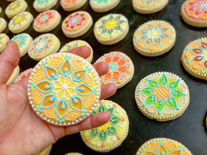 Usé un truco con el glaseado y aquí están mis galletas navideñas