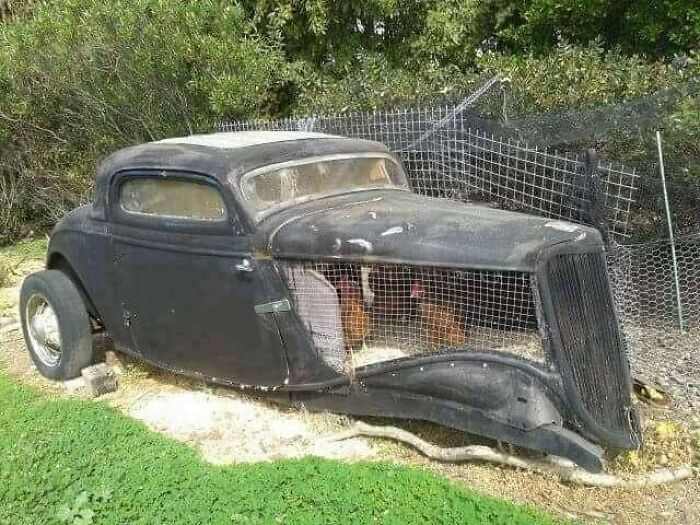 40 Times Car Owners And Designers Took Things Way Too Far And Got Shared On This Facebook Group