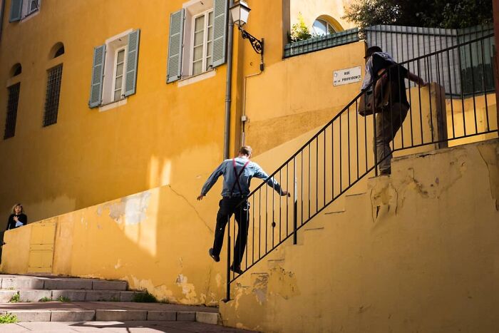 30 Extraordinary Pictures Taken By Jeffrey De Keyser Embracing "The Absurd Human Condition"