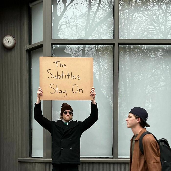40 Times “Dude With Sign” Did Everyone A Public Service And Protested Everyday Annoying Things (New Pics)