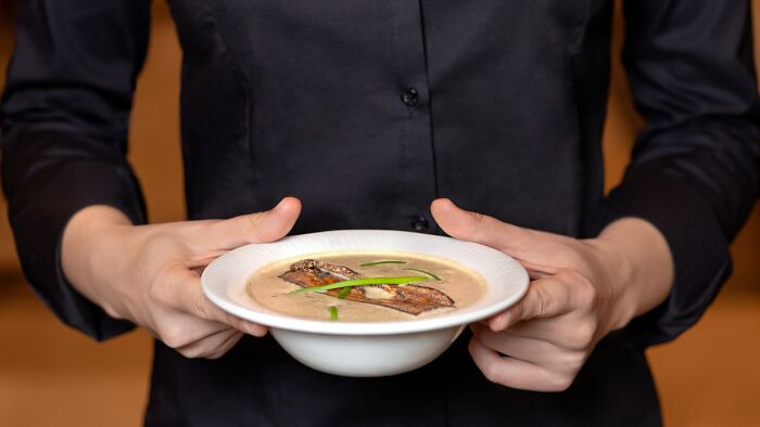 20 Cosas divertidas, mezquinas y groseras que ocurren en los restaurantes