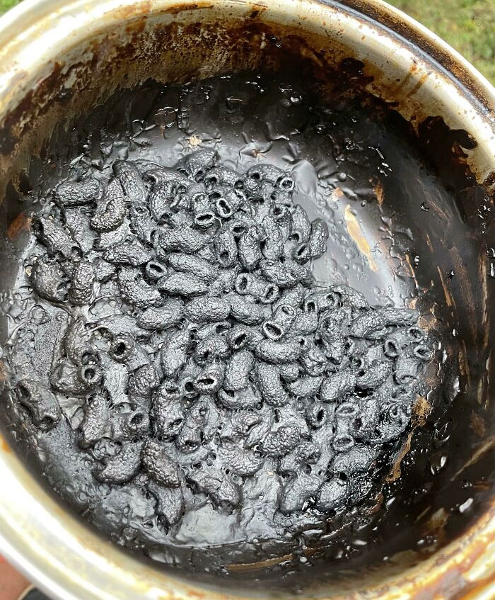Me quedé dormido mientras calentaba unos macarrones con queso