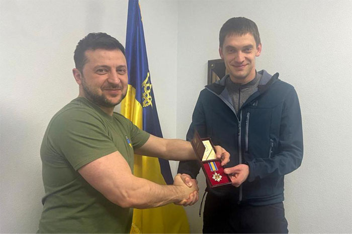 Volodymyr Zelenskyy concedió la Orden 