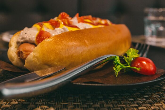20 Cosas divertidas, mezquinas y groseras que ocurren en los restaurantes