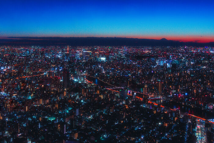 I Explored The Night Alleys Of Tokyo Under Neon Lights, And Here Are 30 Images That I Took
