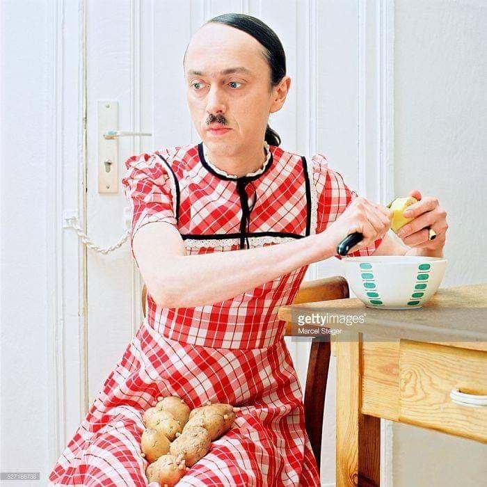 35 Of The Weirdest Stock Images Ever Posted On The "Every Day, I Upload One Weird Stock Photo" Page