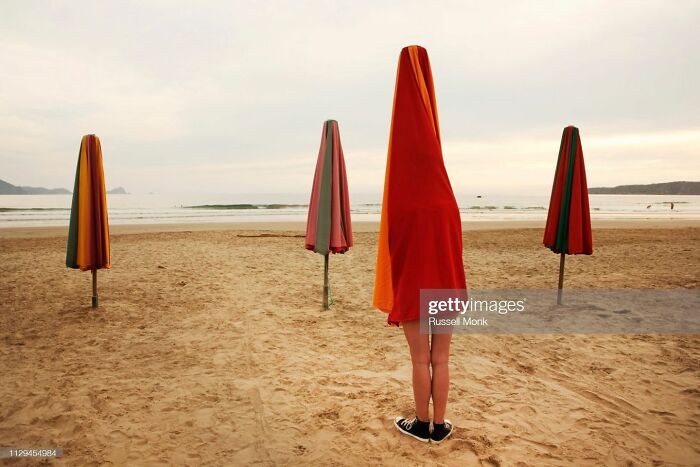 35 Of The Weirdest Stock Images Ever Posted On The "Every Day, I Upload One Weird Stock Photo" Page