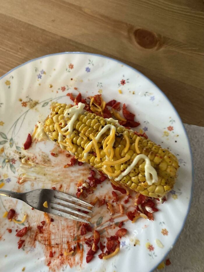 Mi novio preparó un "elote" y dijo que era "delicioso"