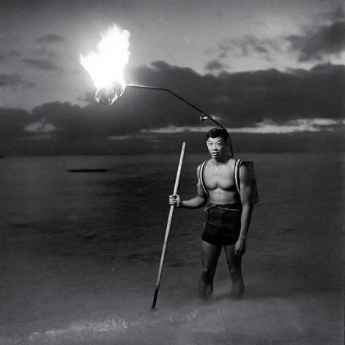 Pesca nocturna en Hawaii, 1948
