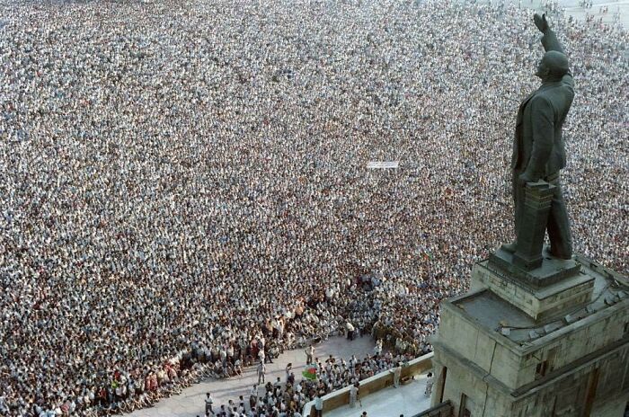 Manifestaciones masivas contra la Unión Soviética en Bakú, la capital de Azerbaiyán, 1989