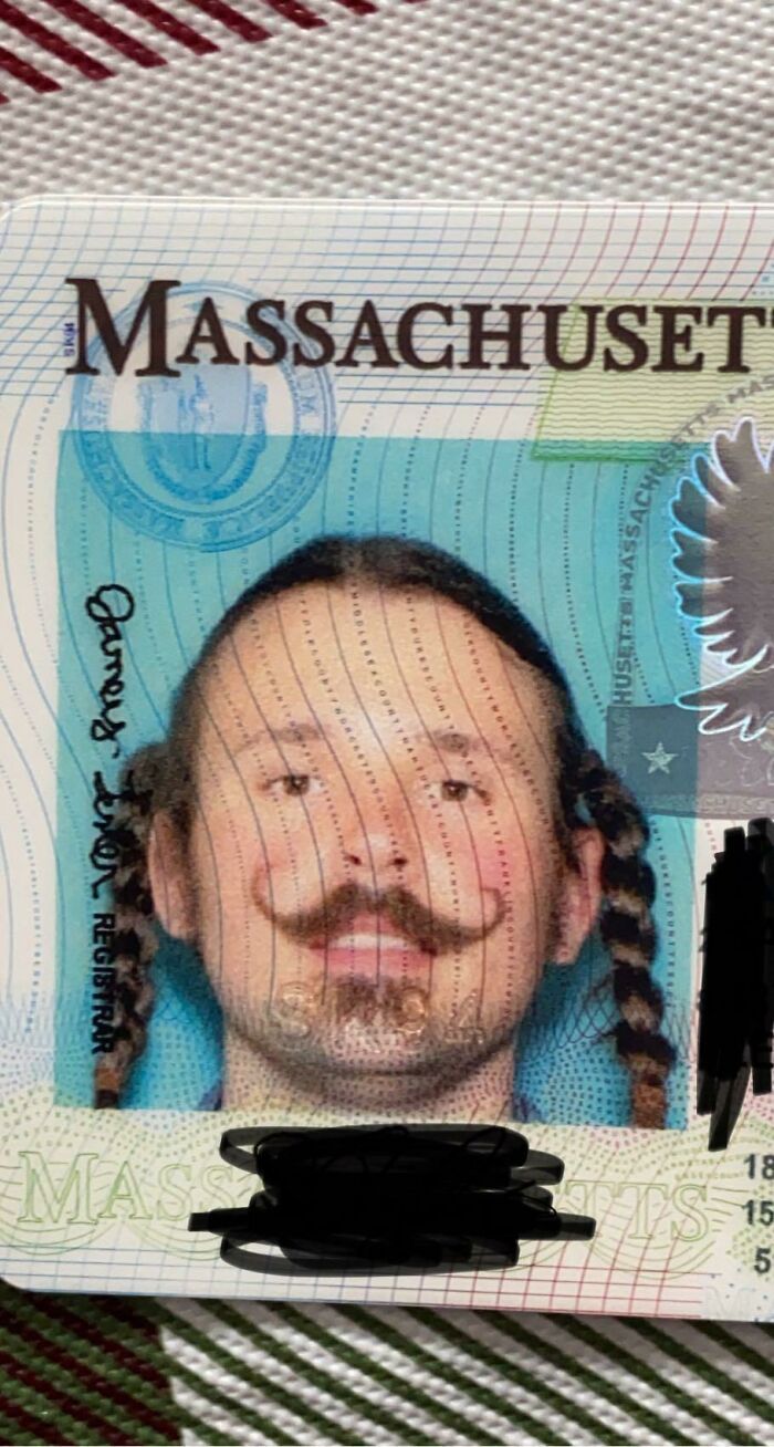 People Don't Usually Like Their ID Pics, But These 35 Are Hilarity On Another Level
