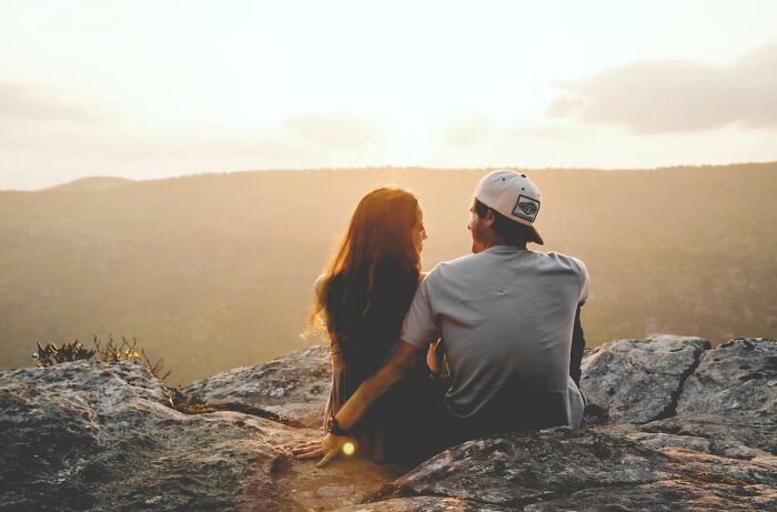 20 Buenas señales que buscar en una relación nueva, compartidas en este hilo de internet