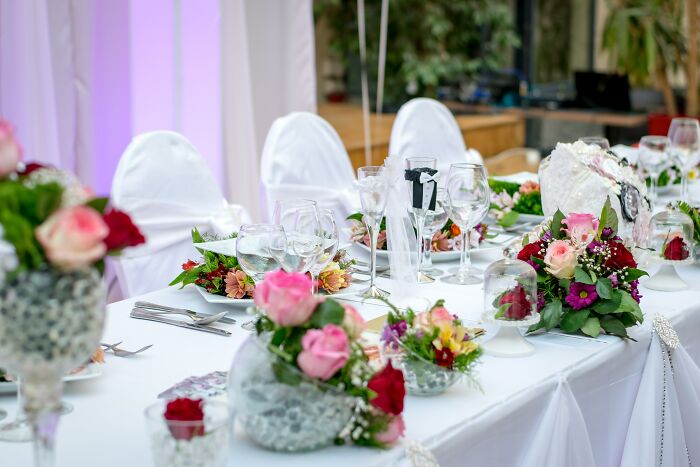 20 Terribles invitados de boda que los novios desearían desinvitar