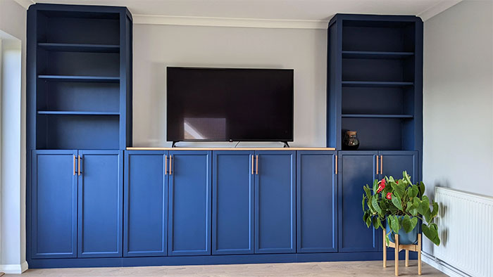 Mueble Billy personalizado para la televisión