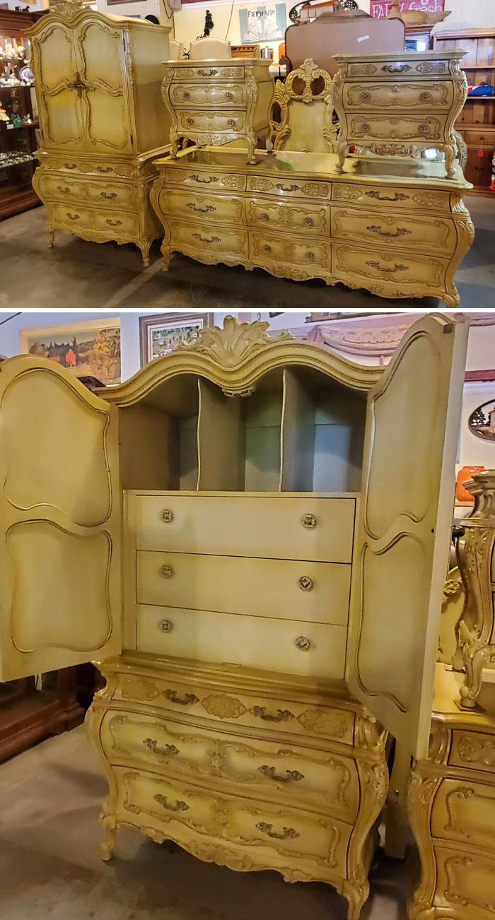 ¡Encontré este hermoso juego de dormitorio en una tienda de antigüedades local! ¡Viene con el marco de la cama y un espejo también. Me recuerda a la Bella y la Bestia!