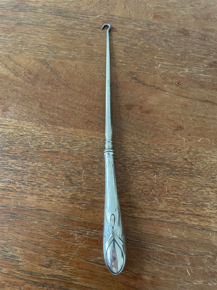 Gancho de estilo Art Nouveau de plata