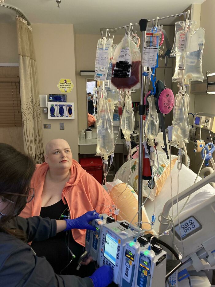 Mi mujer recibe la médula ósea de un donante anónimo que puede salvarle la vida