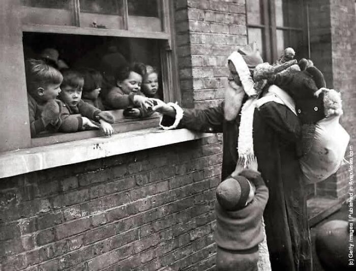 50 Important Historical Photos That Might Change Your Perspective On Things, As Shared By This Facebook Page