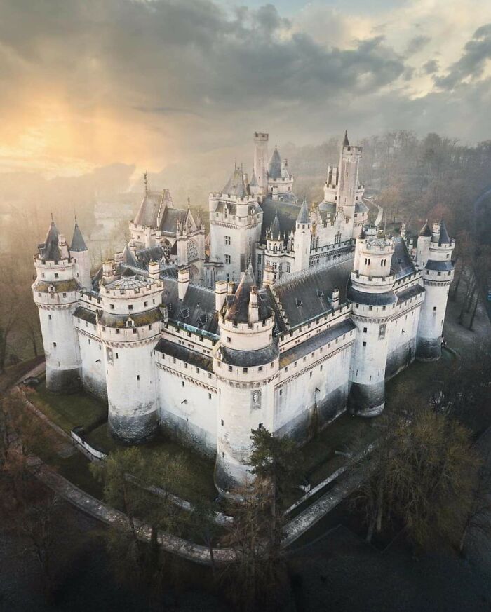 Château De Pierrefonds, Francia