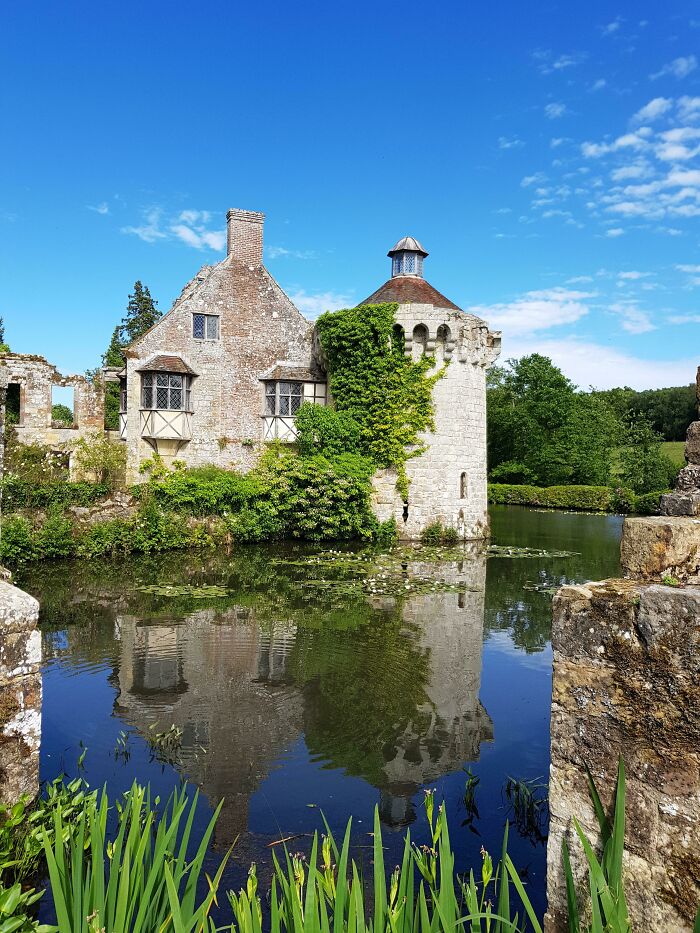 Castillo Scotny construido alrededor de 1370 en Kent