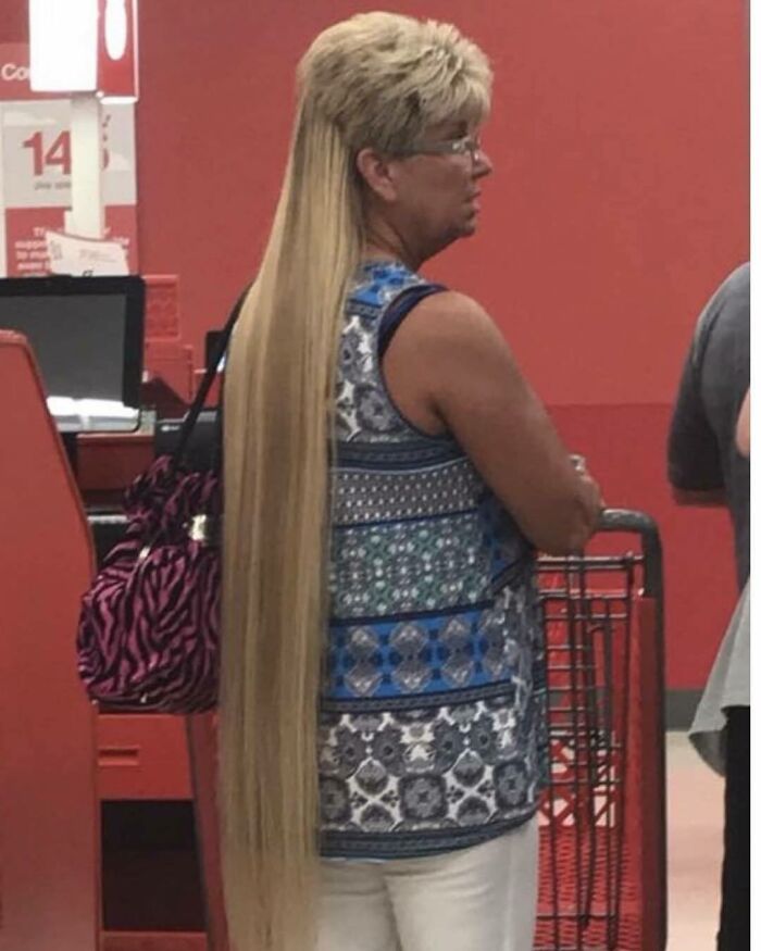 50 Times People Spotted Such Tragic Hairdo Accidents, They Just Had To Share Them In This Online Group