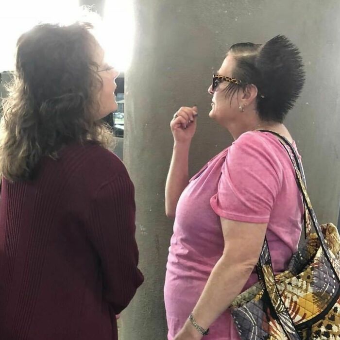 50 Times People Spotted Such Tragic Hairdo Accidents, They Just Had To Share Them In This Online Group