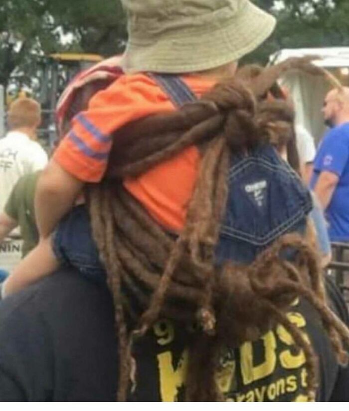 50 Times People Spotted Such Tragic Hairdo Accidents, They Just Had To Share Them In This Online Group
