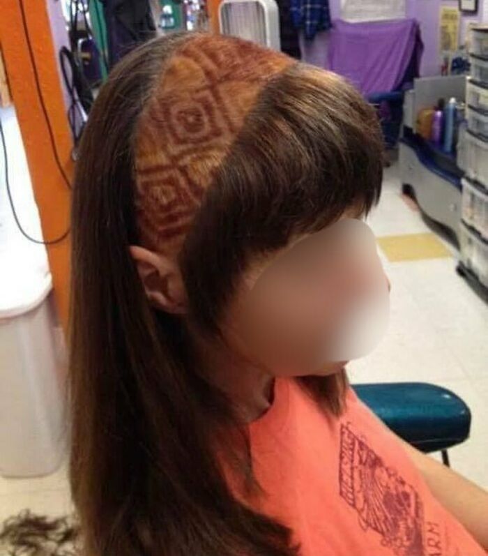 50 Times People Spotted Such Tragic Hairdo Accidents, They Just Had To Share Them In This Online Group
