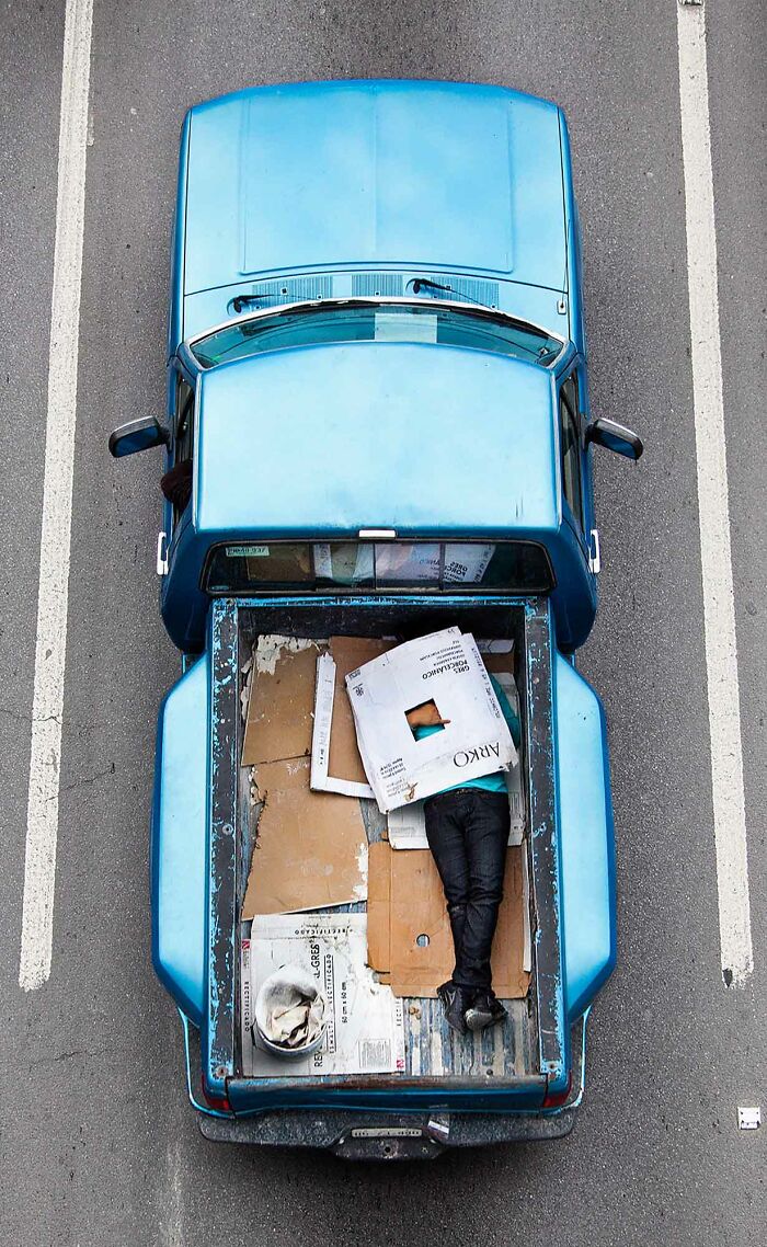 Photographer Takes Aerial Photos Of Daily Commuters Around Mexico In His Series “Carpoolers” (30 Pics)