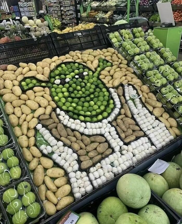40 Of The Best "Chaotic Food" Pics That Might Raise A Few Questions