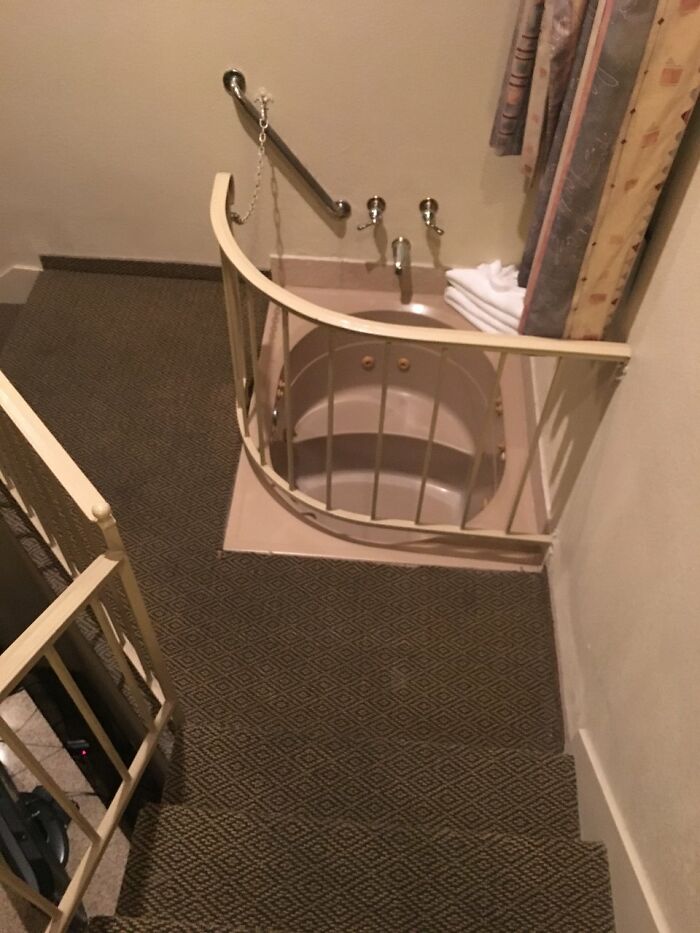 Escaleras a la bañera