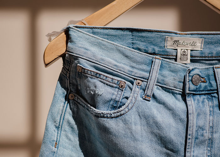 20 Cambios en la moda que facilitaron o dificultaron los robos, compartidos por antiguos ladrones y magos